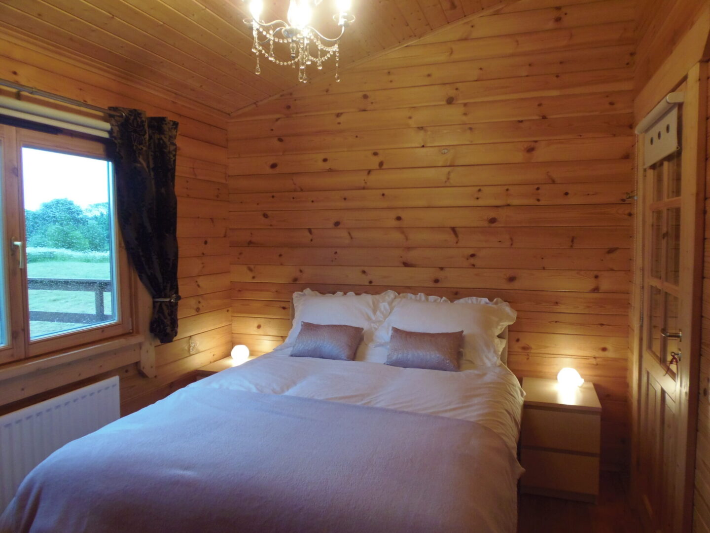 Forest Lodge bedroom