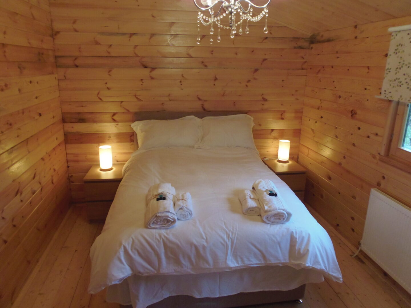 Alpaca lodge bedroom
